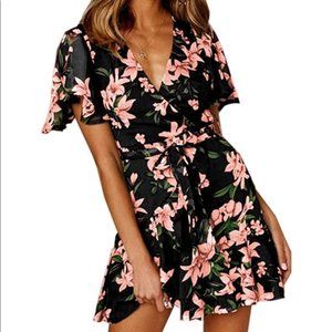 Angashion Flowered Wrap Short Dress Size M NWT